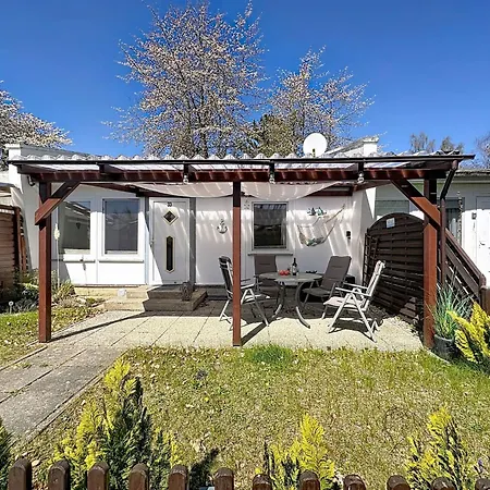 33 By Interhome