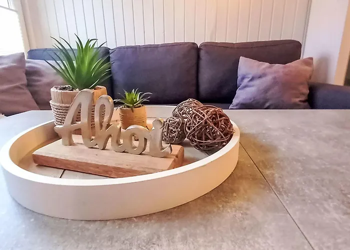 33 By Interhome *