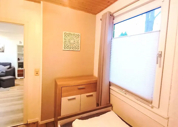 33 By Interhome